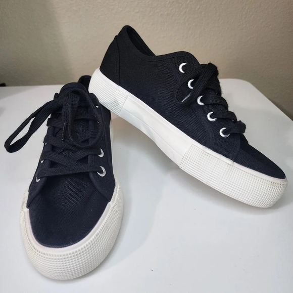 Fabletics Black Platform Sneaker - Picture 2 of 11